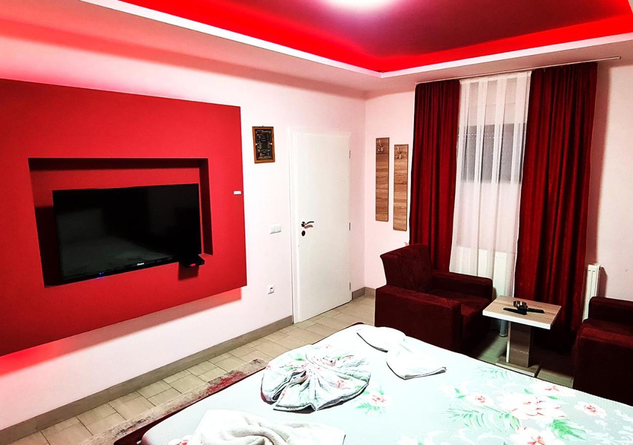 Motel Villa Star Gjilan Bagian luar foto